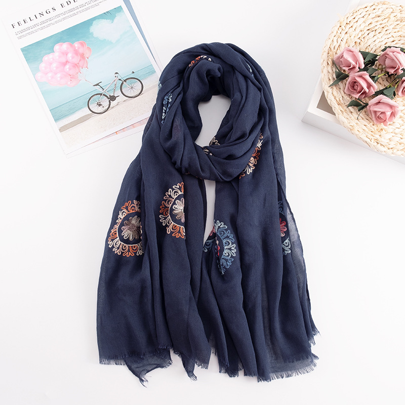 Many Colours Ethnic Embroidery - Shawl Wrap Winter reseña y precio